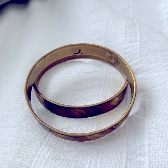 Bracelets - Picture 1 of 2